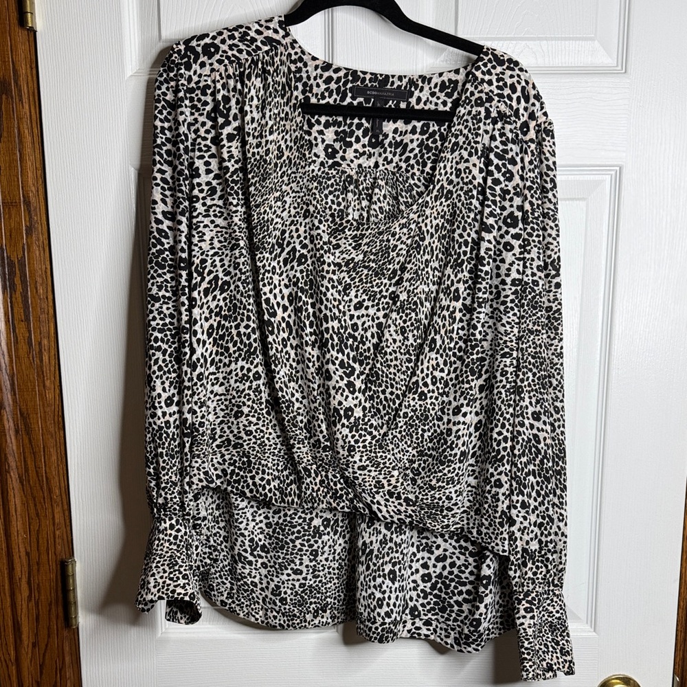 BCBGMaxAzria Black and White faux  Wrap Blouse
